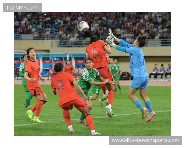 中国足球十大球星风采集锦：历史与辉煌的完美展现